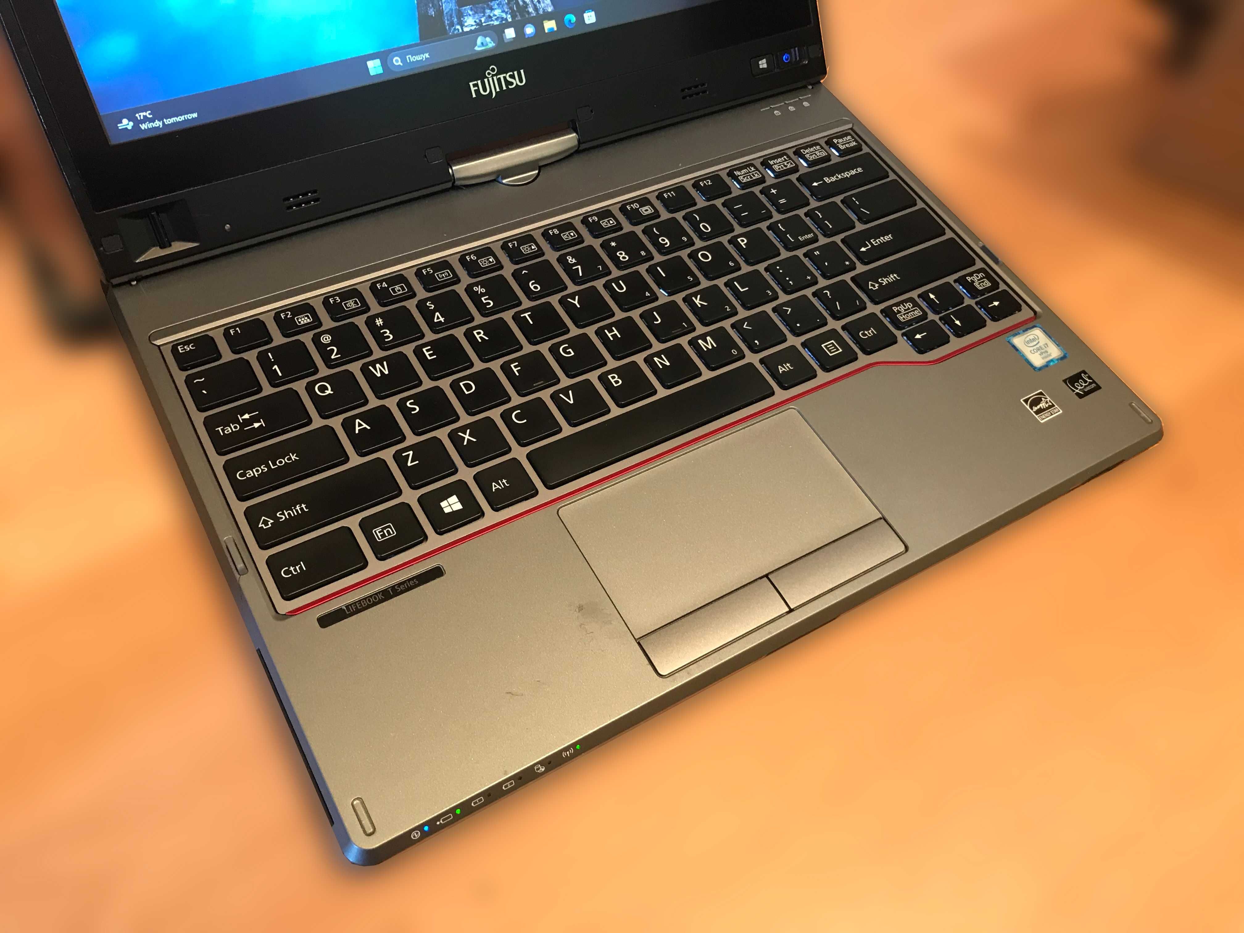 Сенсорний ультрабук Fujitsu Lifebook T726 i7-6600U 8GB DDR4 120GB SSD