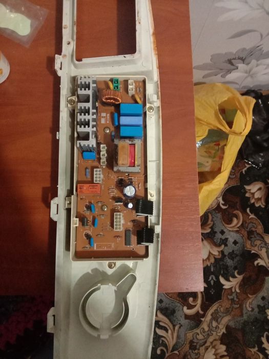 Тарелка на три головки + два тюнериа + кронштейн.