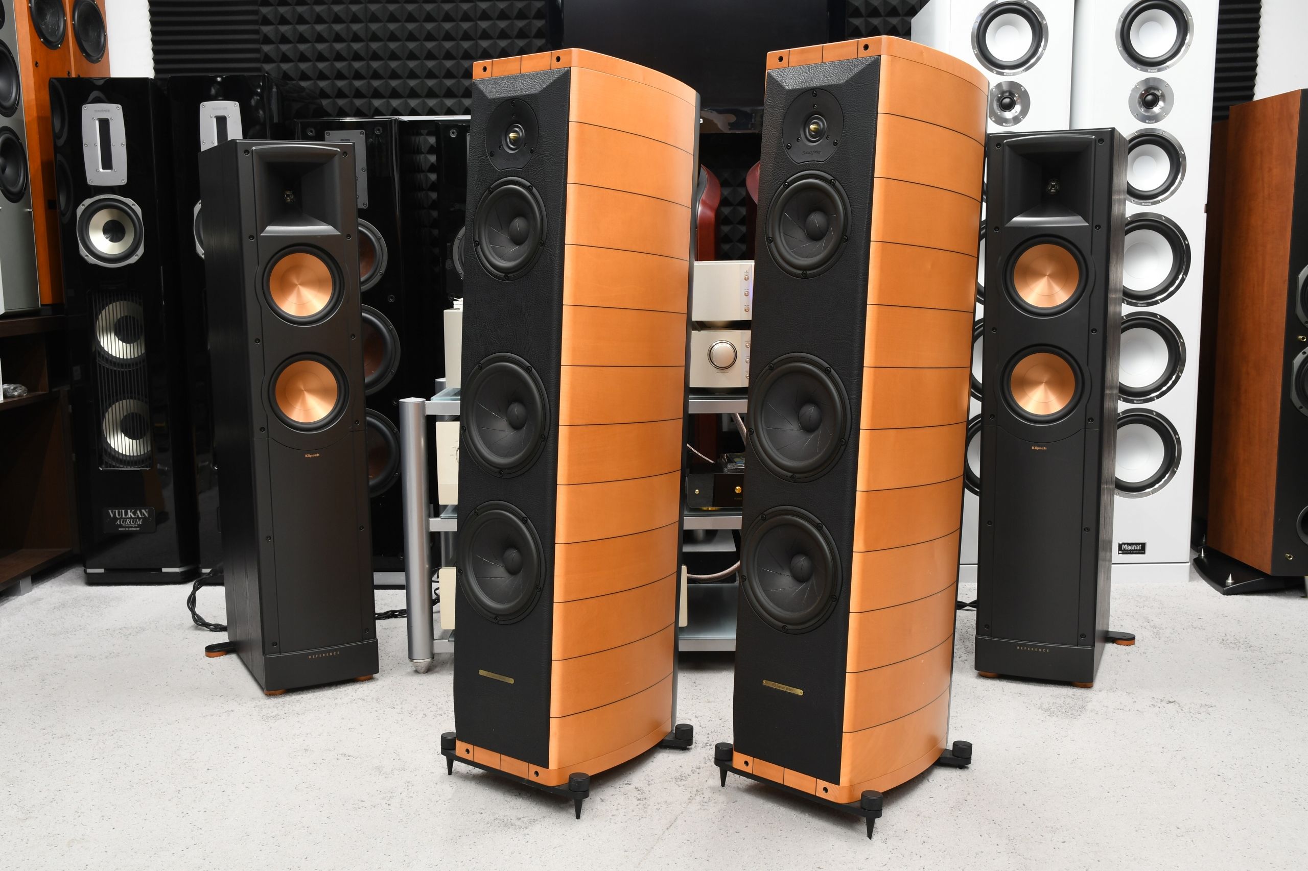 Kolumny Głośnikowe podłogowe stereo Sonus Faber Cremona Tower