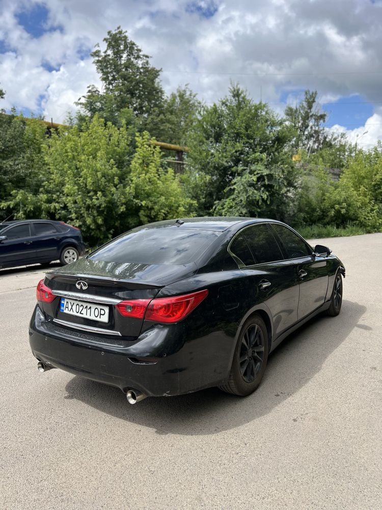 Infinity Q50 3.7 возможен обмен