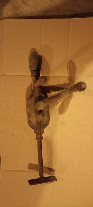 Wiertarka ręczna zabytkowa