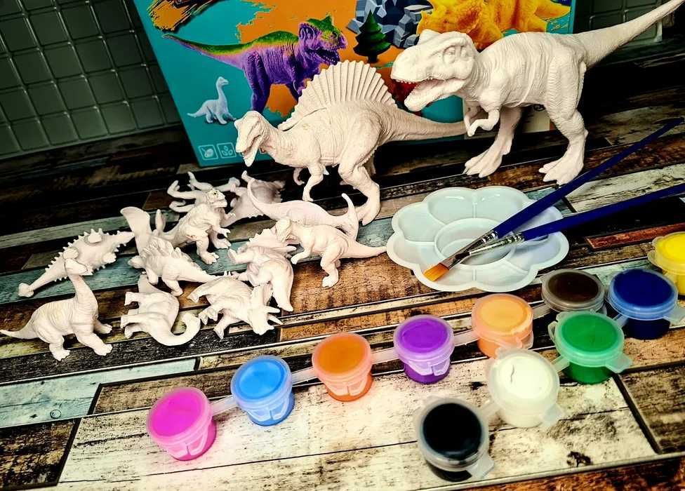 Zestaw do malowania Dinozaury _ nowe farbki z figurkami