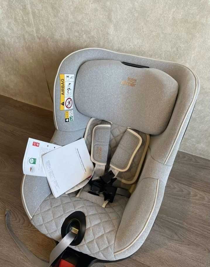 Авто-Кресло Britax Romer Dualfix M i-size Nordic Grey