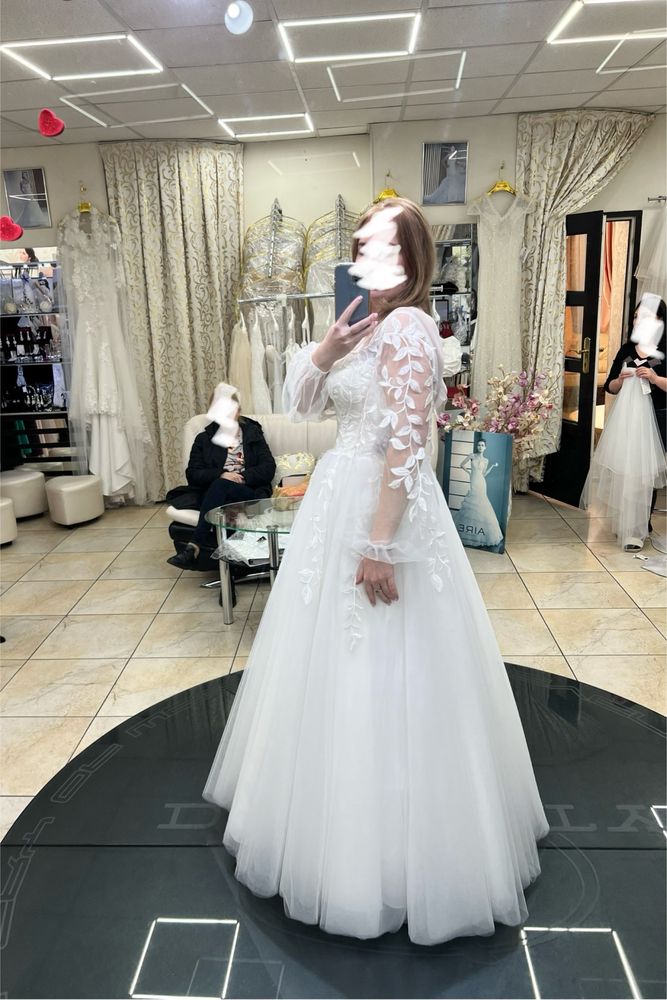 Свадебное платье , продам