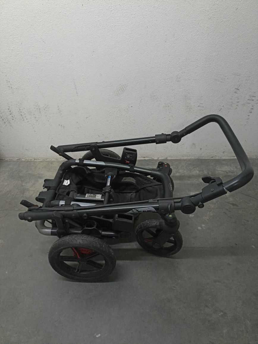 Carrinho Jané + ovo e alcofa