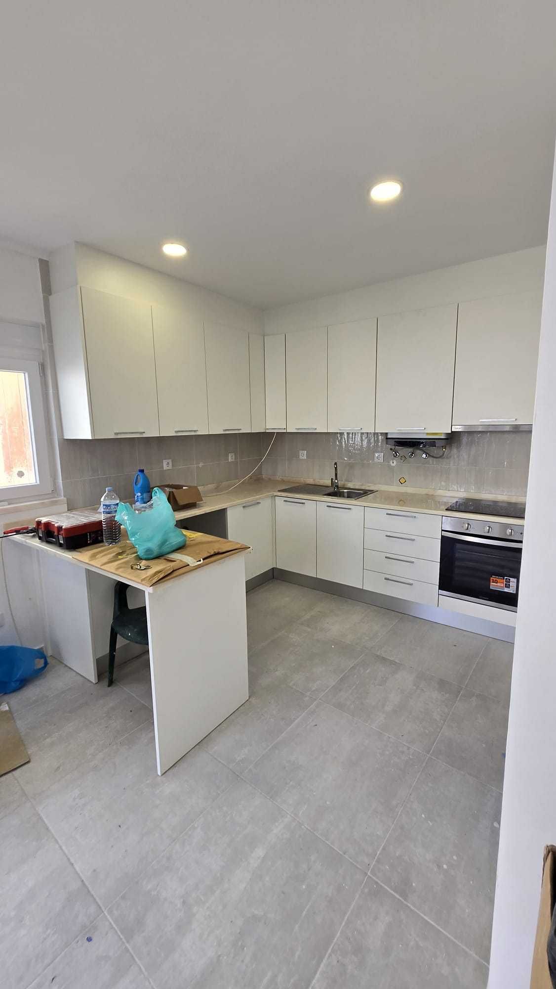 2 Apartamentos T2 em centro de Azambuja para arrendamento