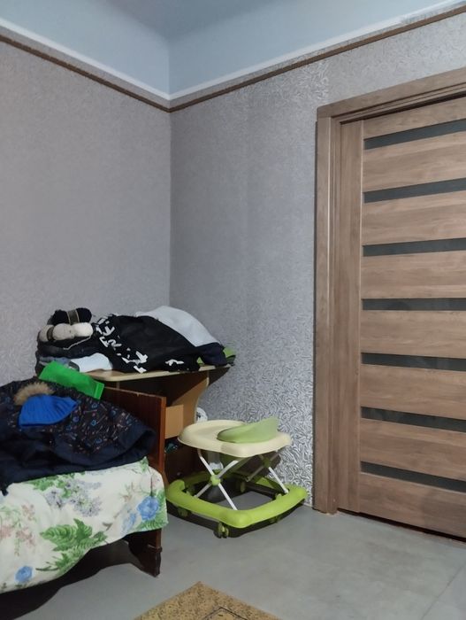 Продам 2х кімнатну терміново