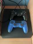 Konsola ps4 slim + 2 pady