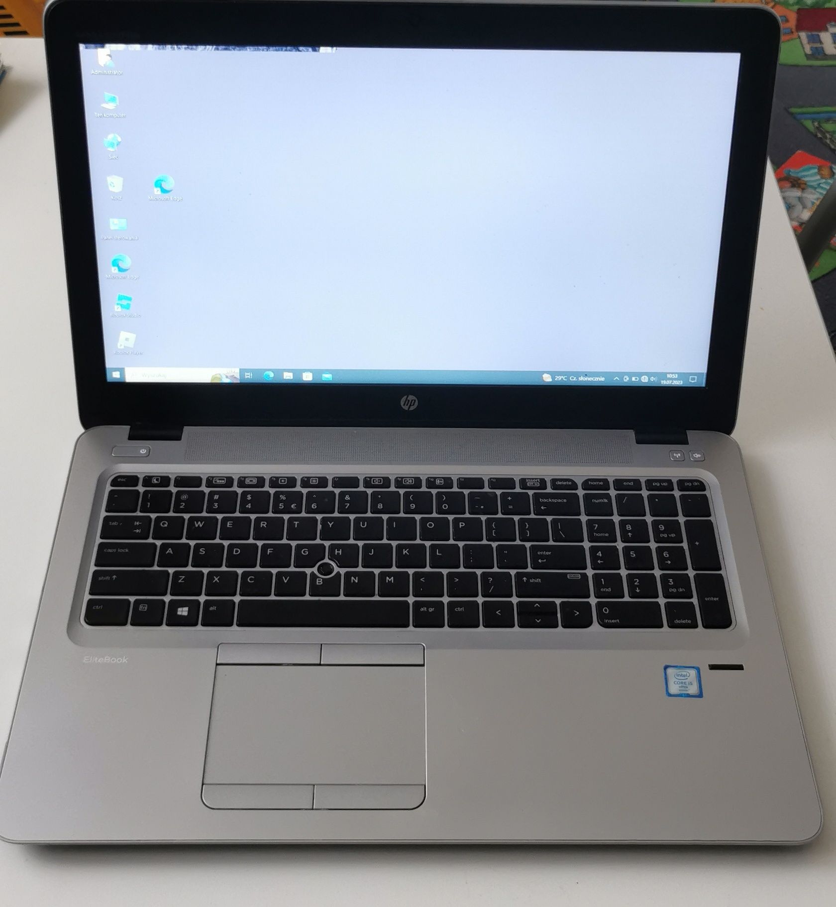 HP Elitebook 850 G3 i5 6300U 2.40 GHz 240 gb ssd win 10 pro