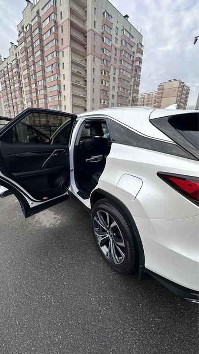 Перший власник!Офіційна з салону! Пробіг 35 тис!