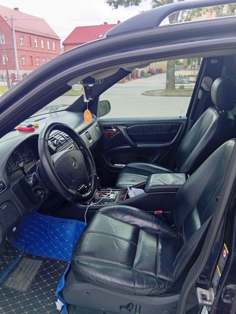 Sprzedam Mercedes Ml 270 2,7 CDI 4×4 polift
