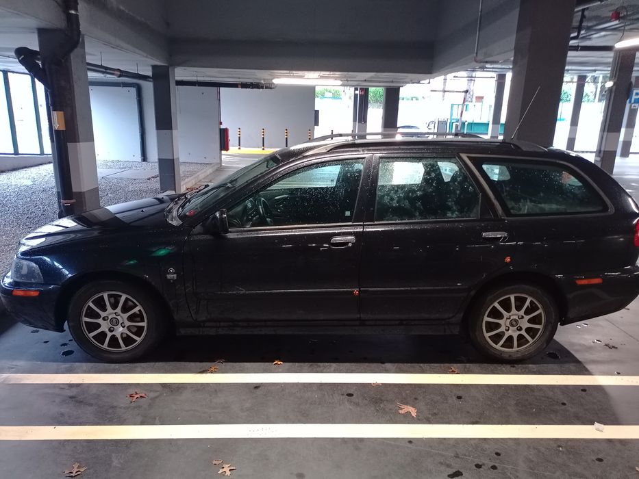 VOLVO V40 1.9D CR 115 cv Nacional