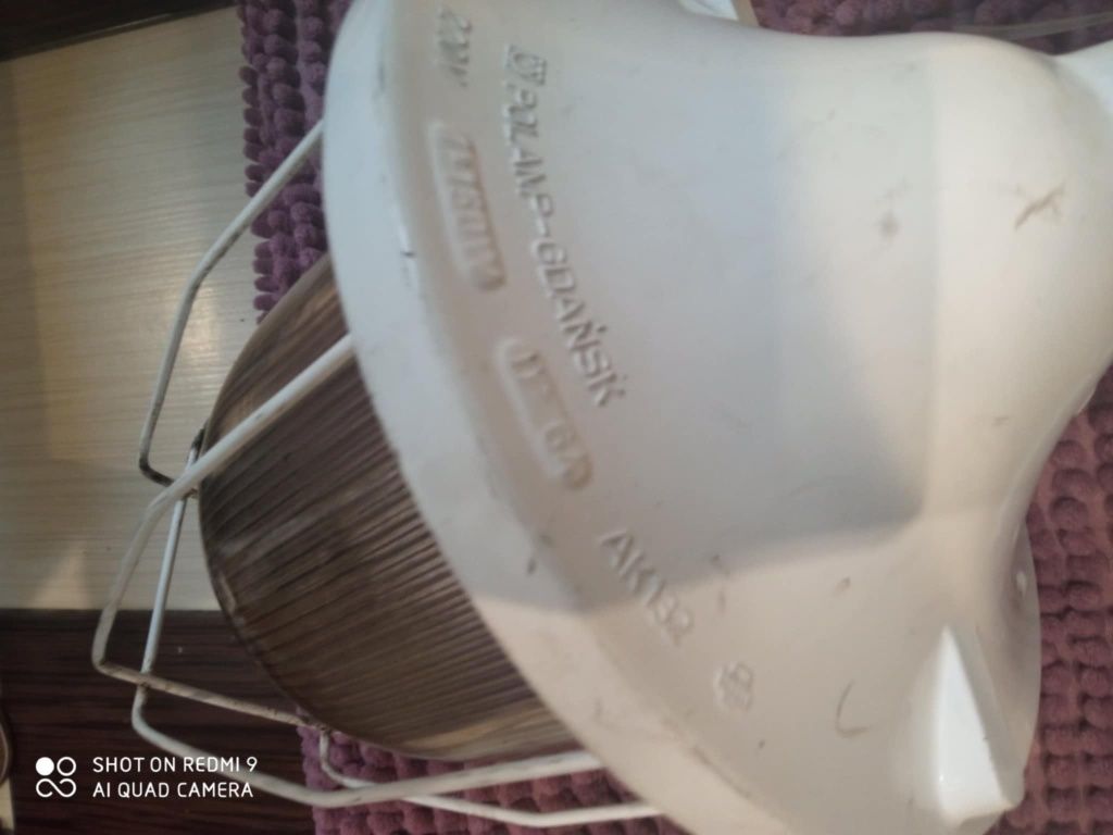 Lampa przemysłowa. PRL