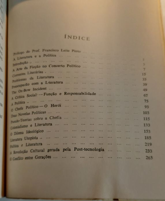 A Literatura e a Política - Milton Moniz
