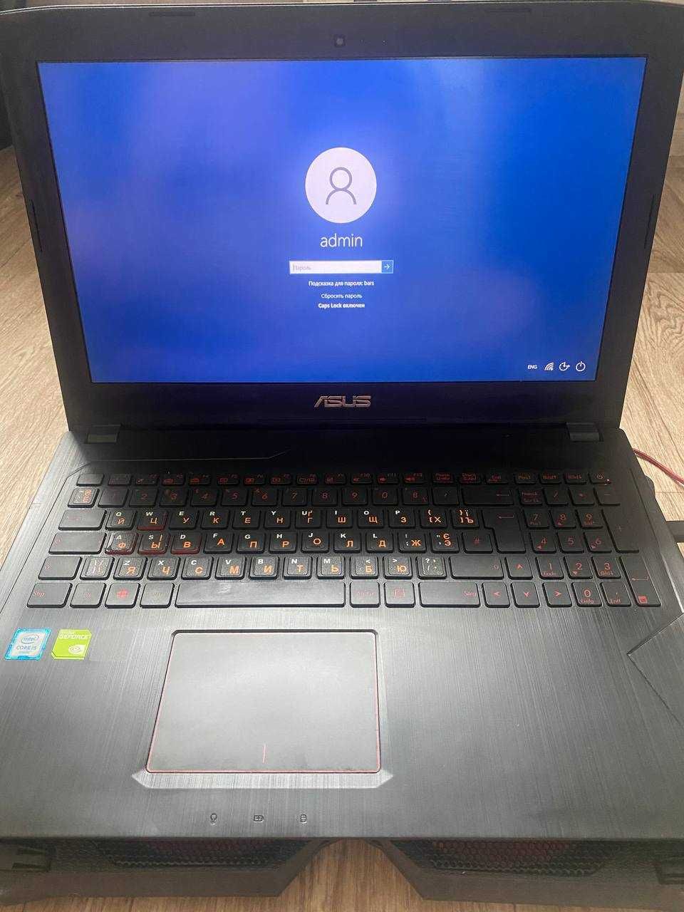 Ноутбук Asus FX502VML 15,6" FHD i5 6300HQ 16Gb SSD 256Gb GTX 1060 Б/у