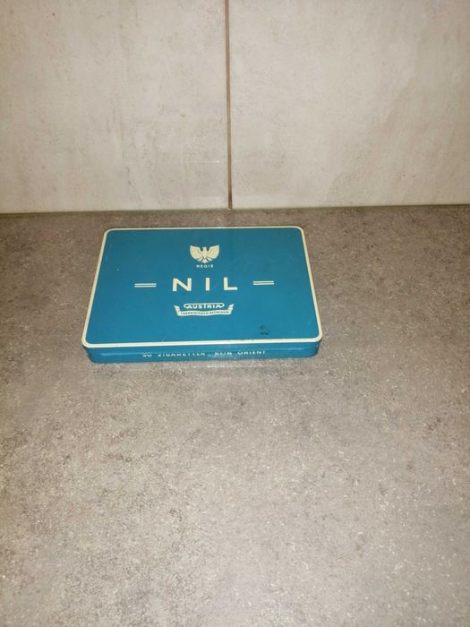 Blaszane pudełko po cygaretkach NIL Austria