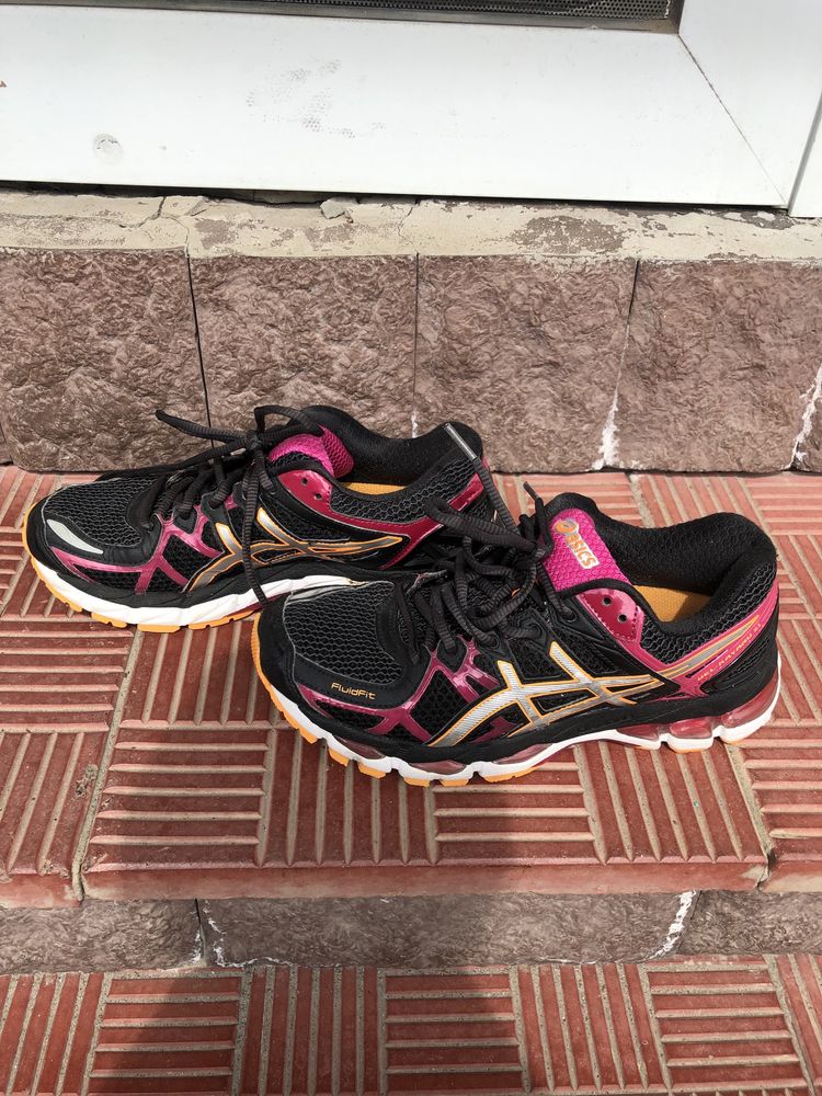 Asics кроссовки женские