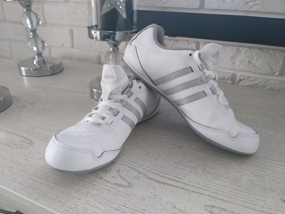 Obuwie sportowe r.38 2/3 Adidas