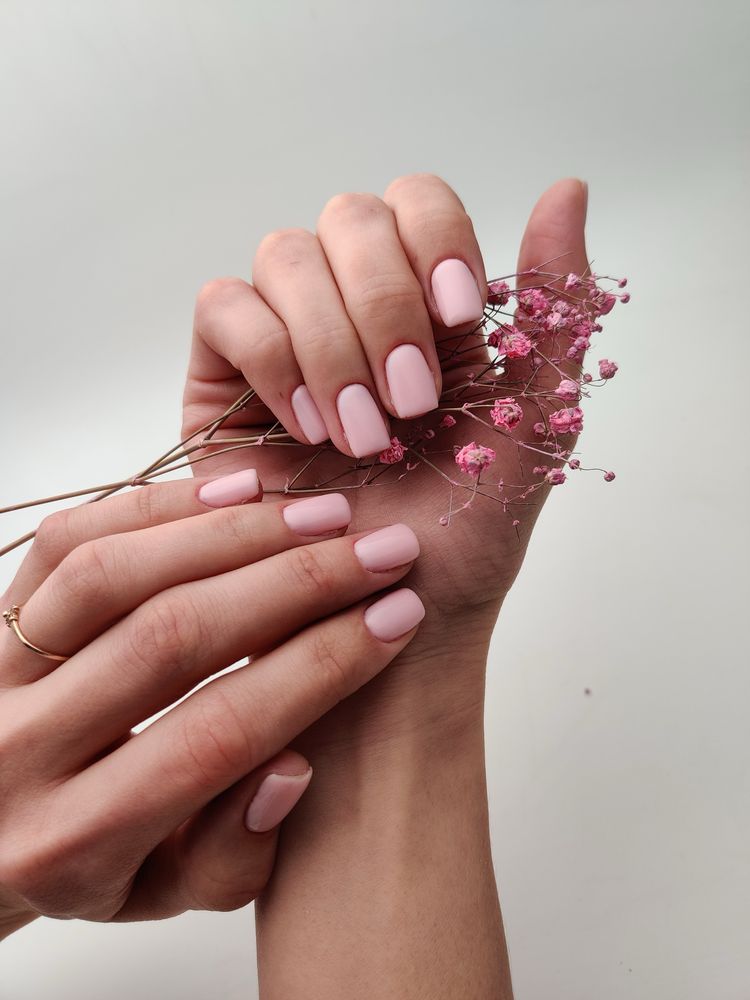 Manicure hybrydowy