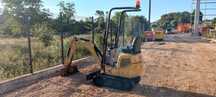 Mini Giratória CAT 300.9 de 2019