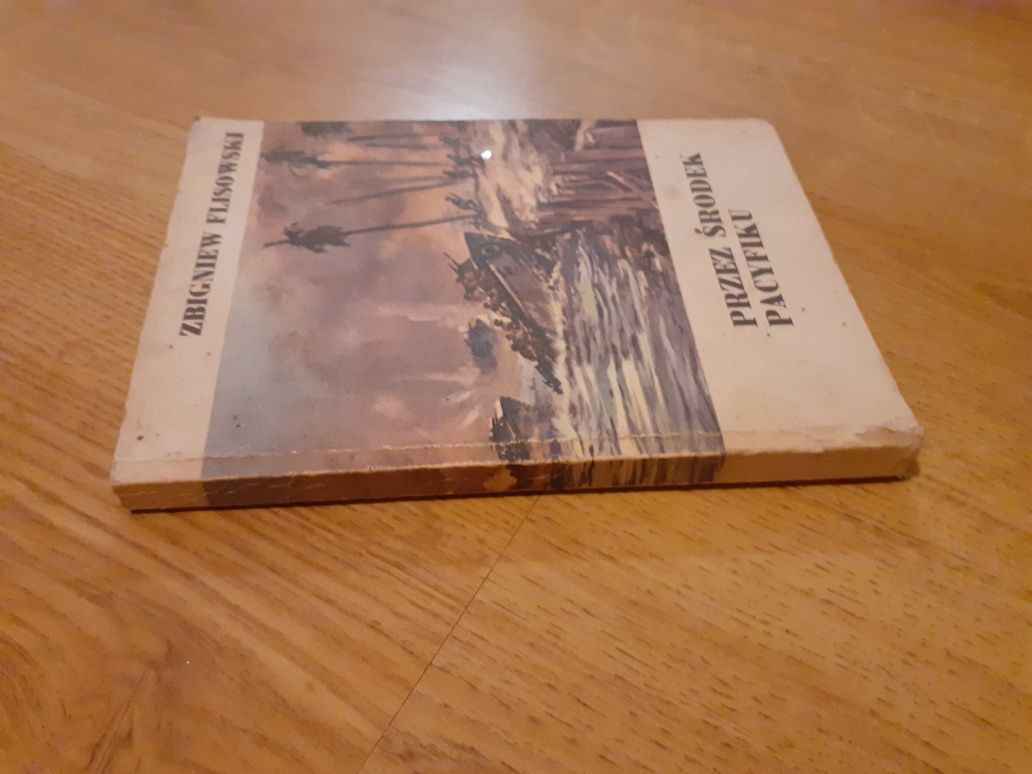 Przez środek pacyfiku Zbigniew Flisowski