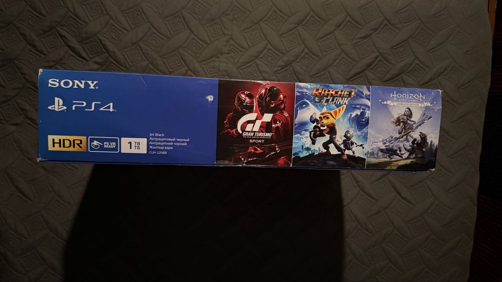 Оригагінальна коробка від Sony PlayStation 4 Slim (PS4 Slim)