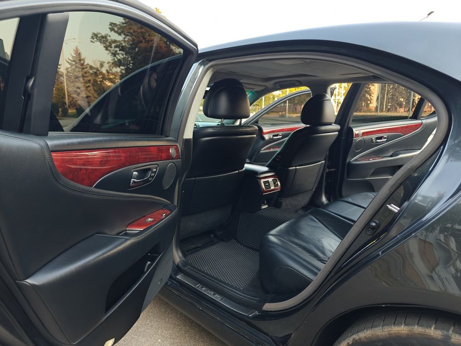 Продам лексус SL460L обмін не цікавить