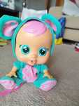Brinquedo Cry baby verde