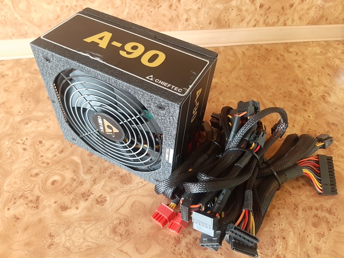Блоки Питания Chieftec GDP-750C 750w