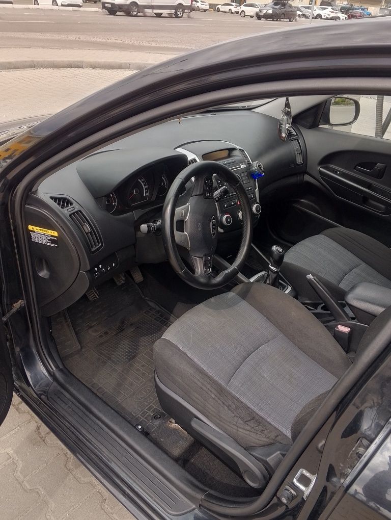 Продам Kia Seed 2011 року