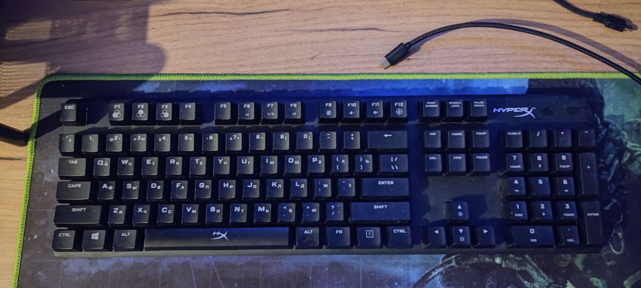 Клавіатура HyperX alloy origins, б/у 1 рік