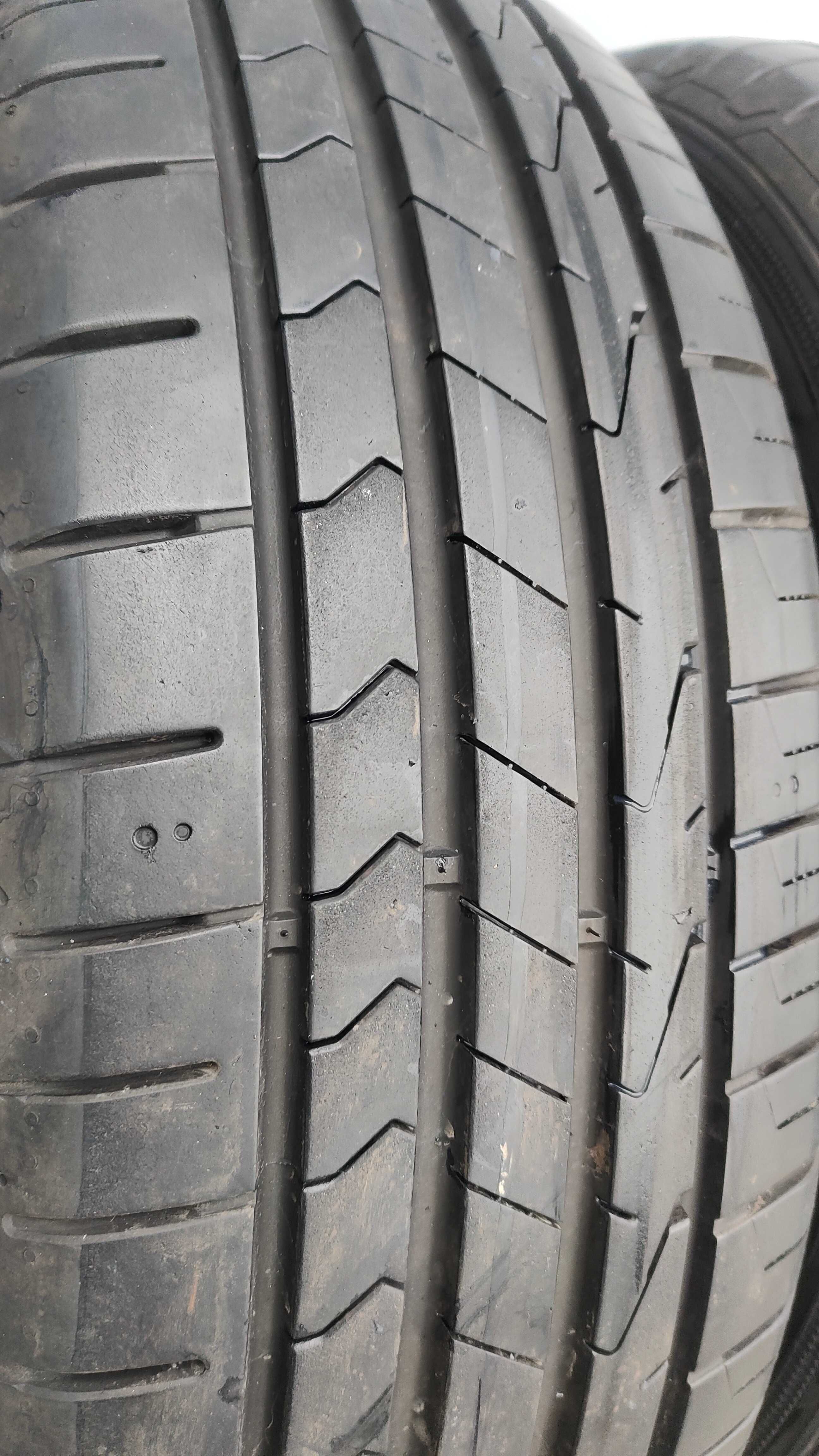 Opony Letnie 215/65/17 Hankook 2szt 2022r 7mm