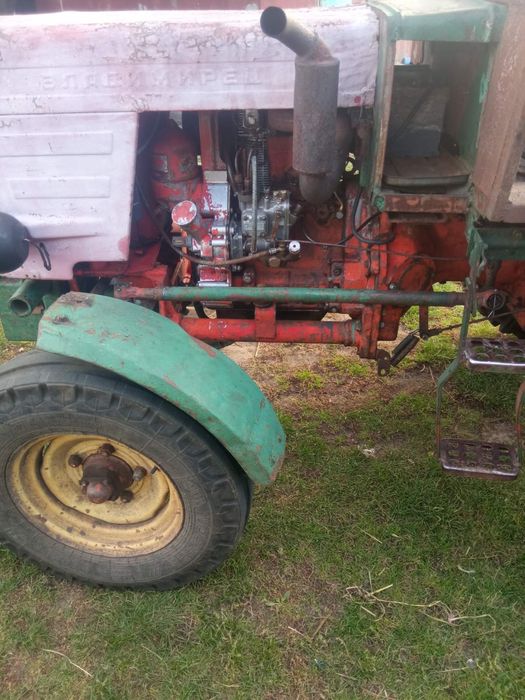 Продається трактор т-25