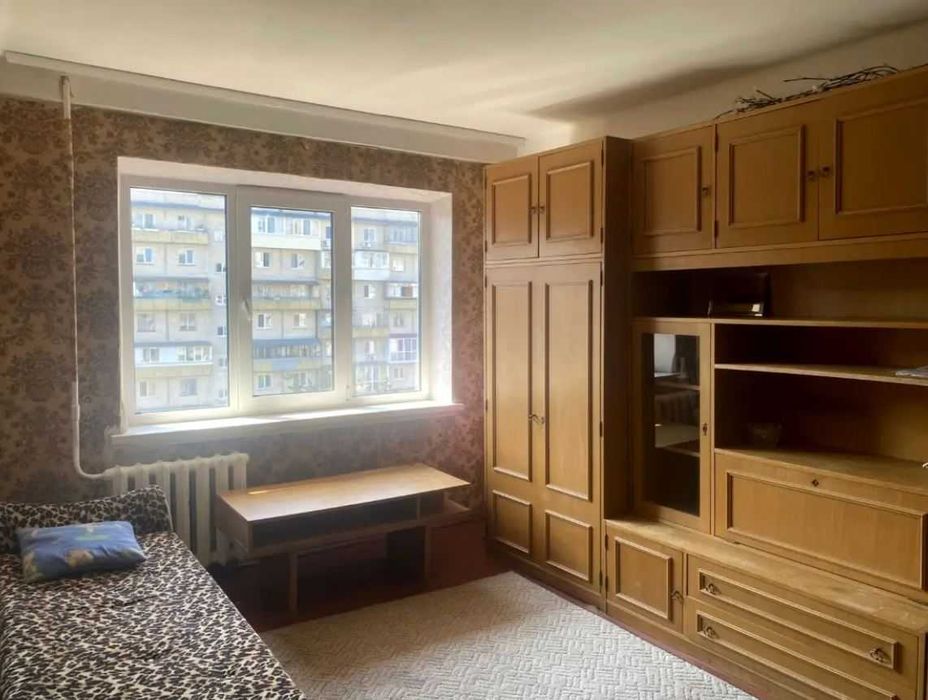 Продаж 2 кімнатної квартири вул.Дніпровська набережна 7а, Березняки