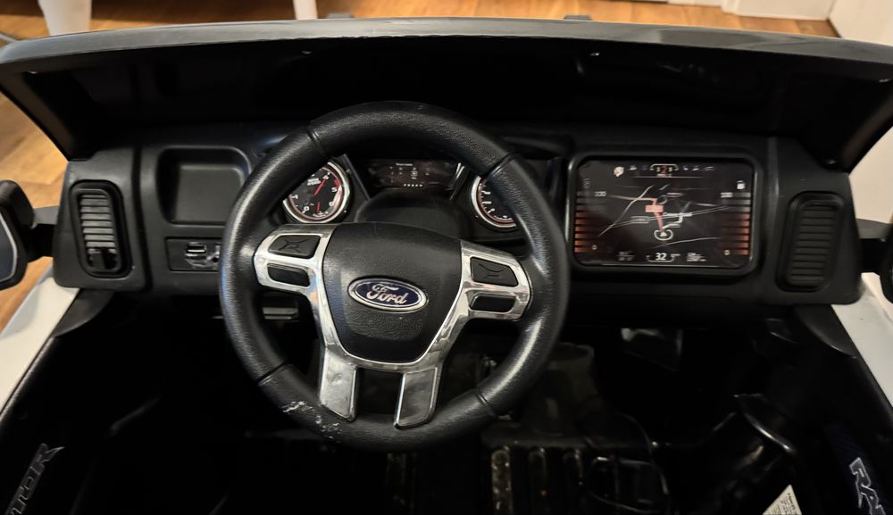 POLICJA duży pojazd na akumulator FORD RANGER