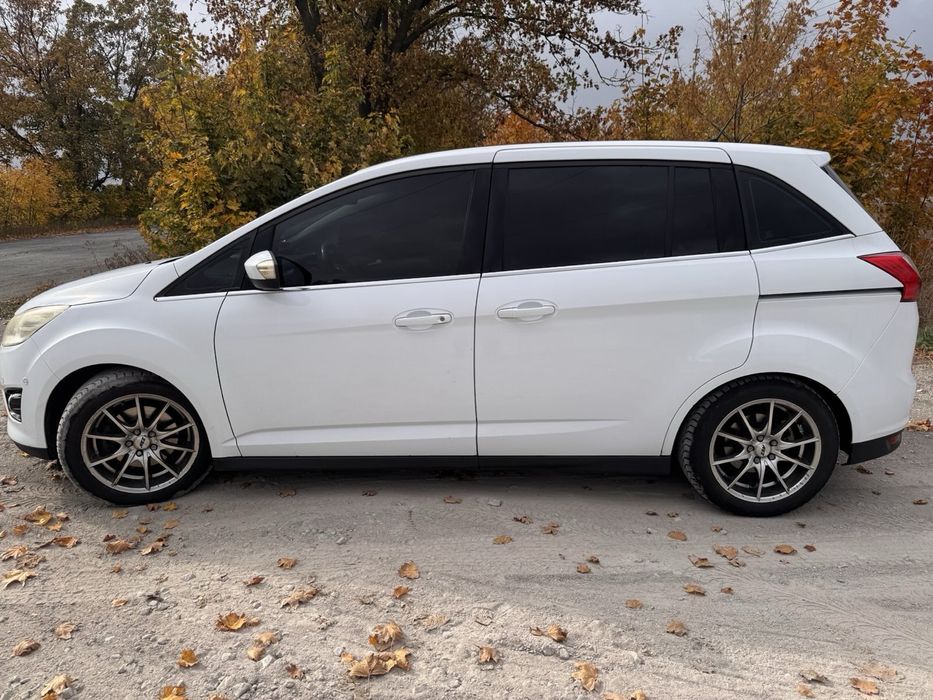 Ford Grand c-max 2012