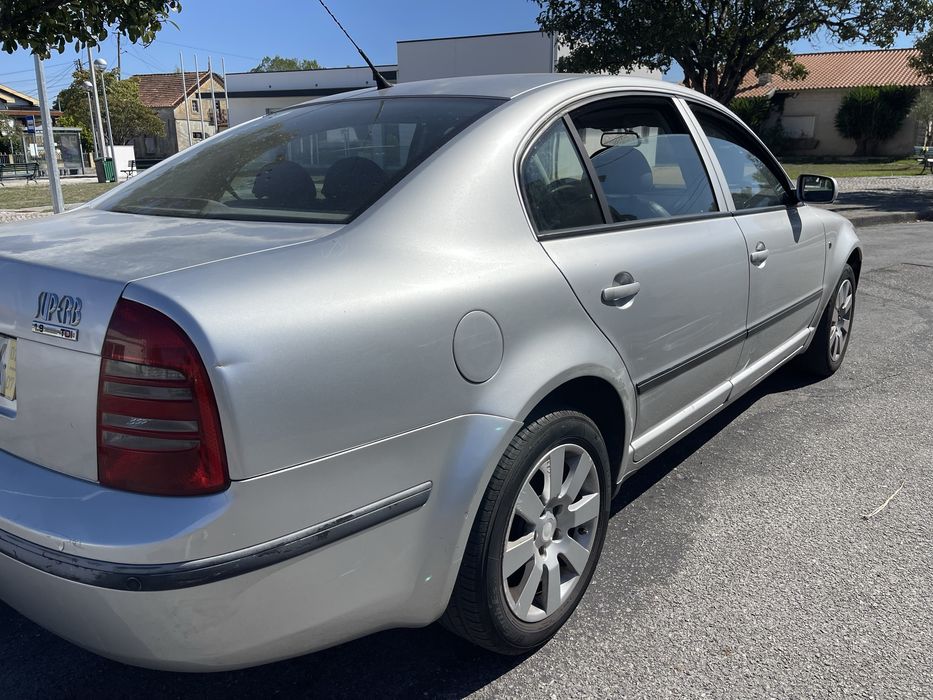 Skoda SuperB 1.9 TDI 130cv