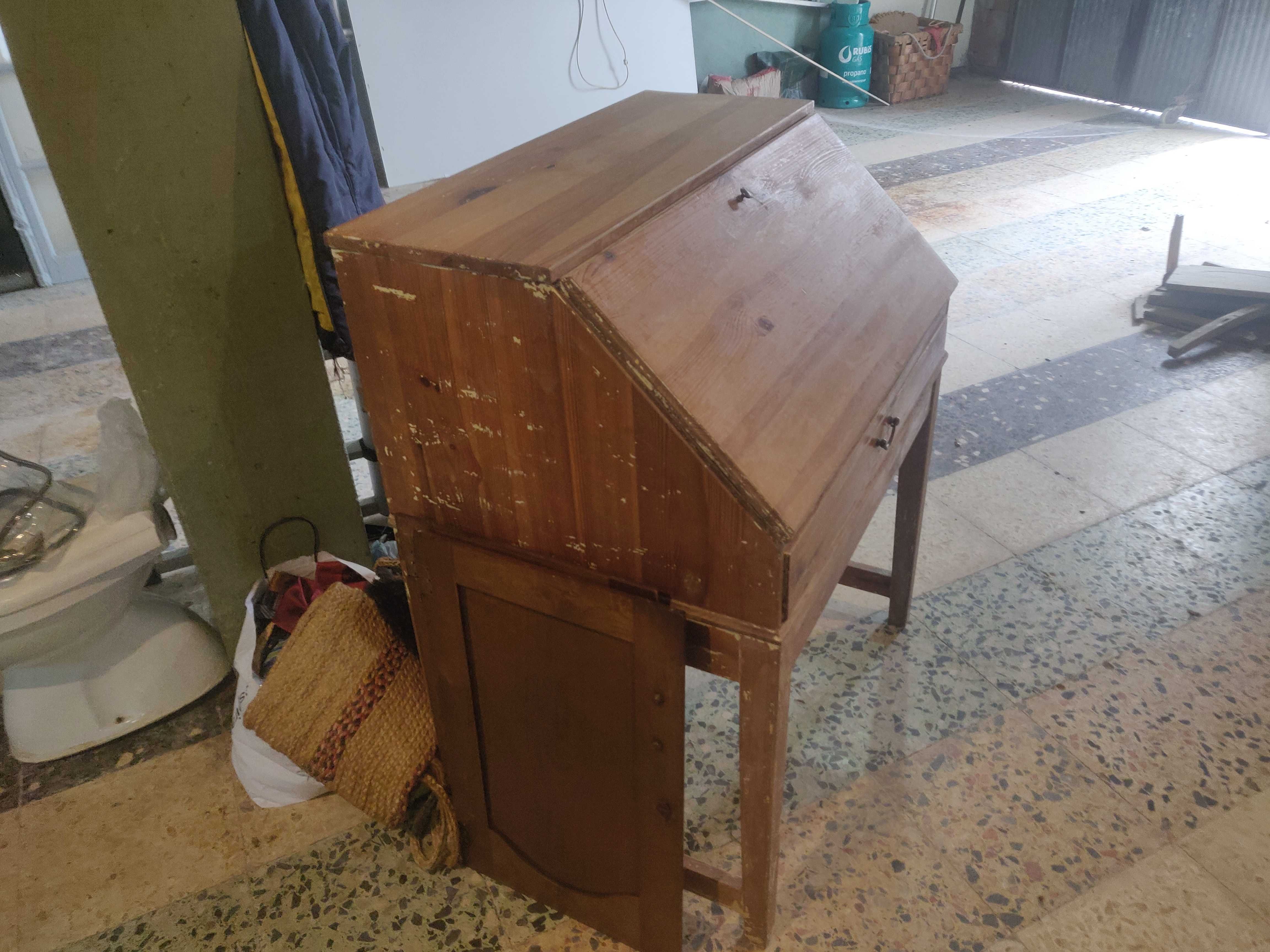 Móvel de madeira
