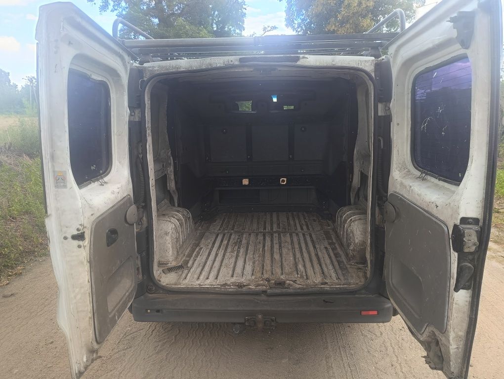 Renault Trafic 1.9 diesel 2002 rok 6 osób brygadowka hak bagaznik