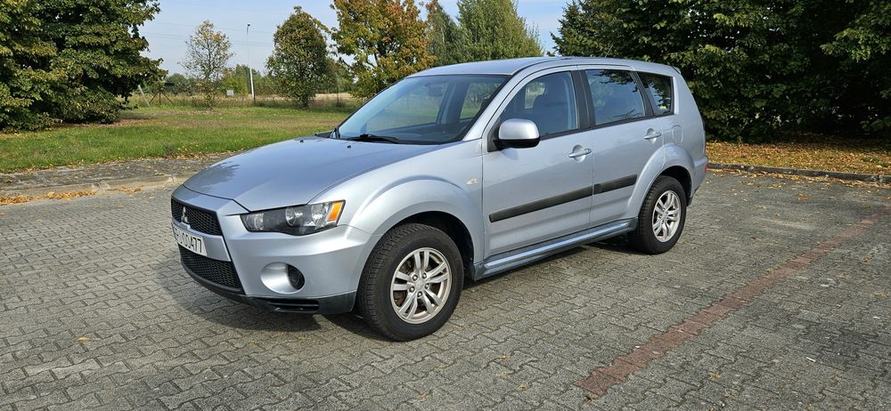 Mitsubishi Outlander II 2.2 DiD Mivec 177KM 6 biegów napęd 4WD
