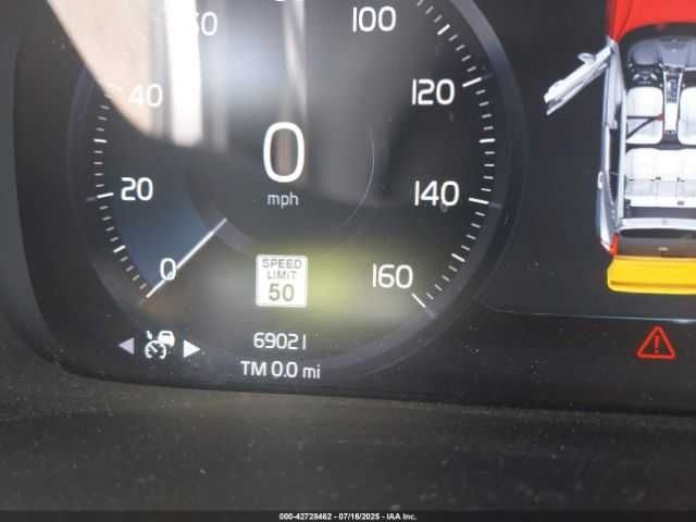 Volvo XC40 T5 Momentum / T5 R-Design 2019