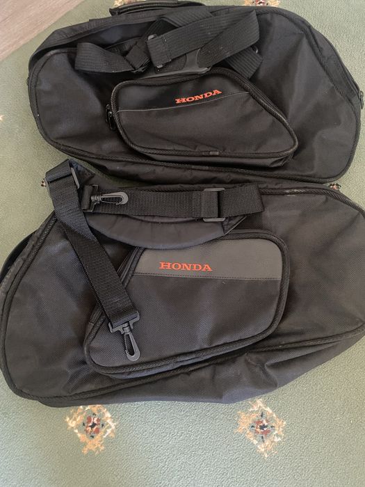 Продам боковые сумки(кофры) honda