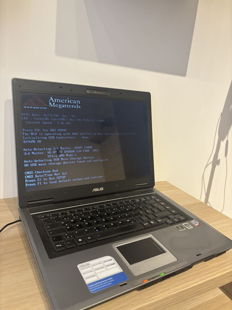 Asus pro 31 s Laptop