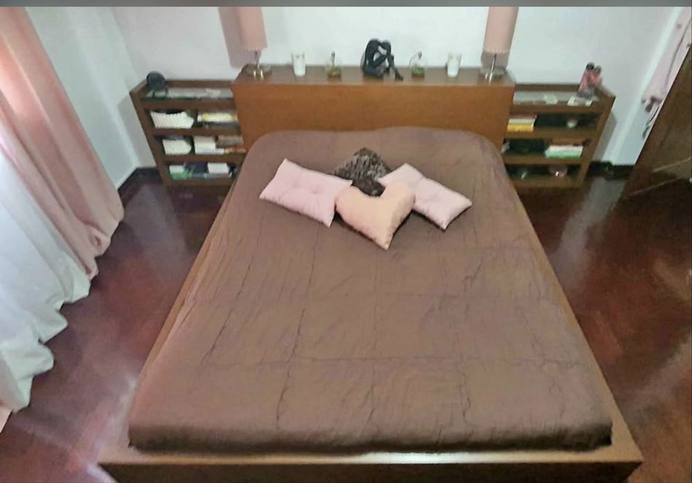 Cama MALM em castanho descontinuado (IKEA)