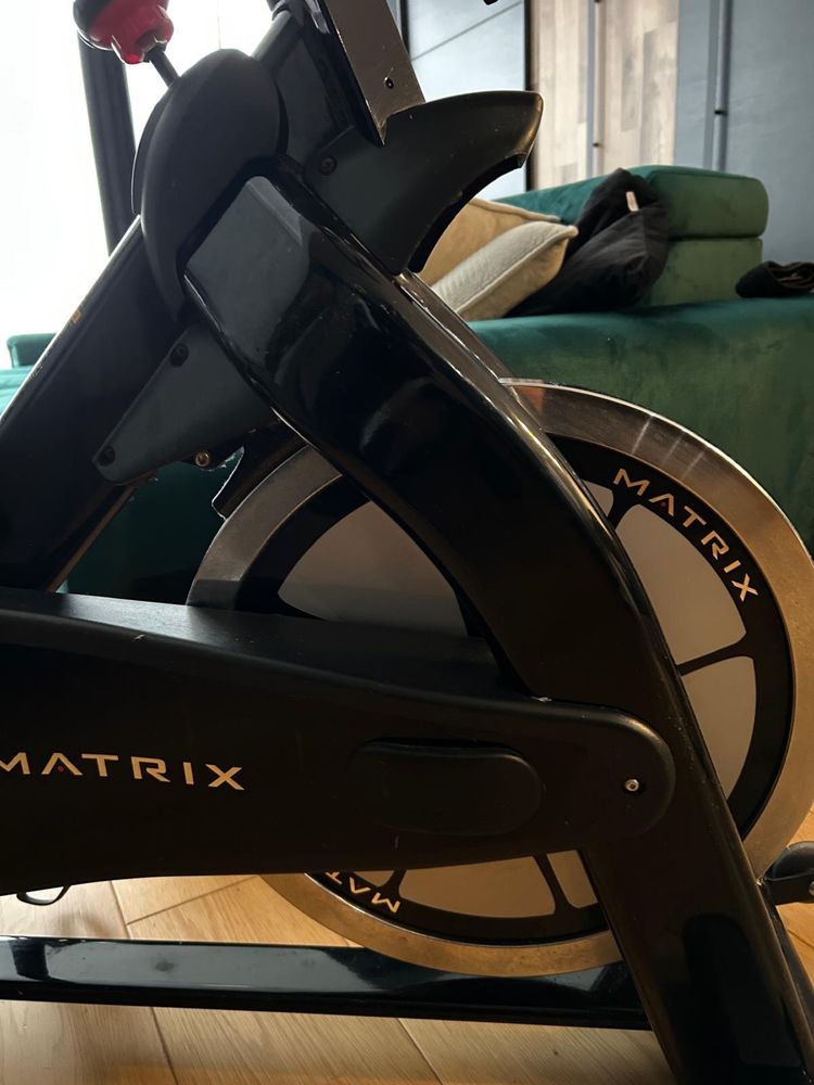 Rower spinningowy matrix V series