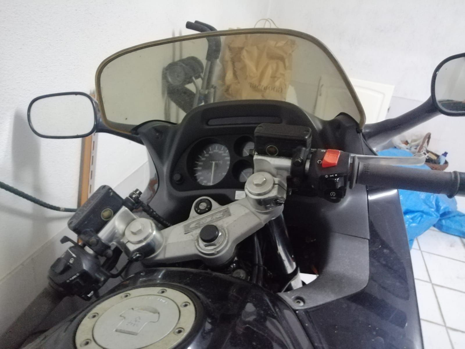 Honda CBR 1000 F