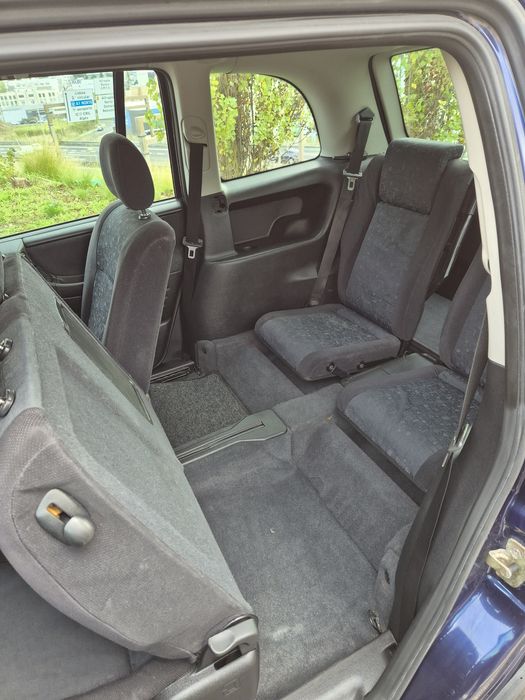 Opel Zafira 1.6i 16v 7 lugares