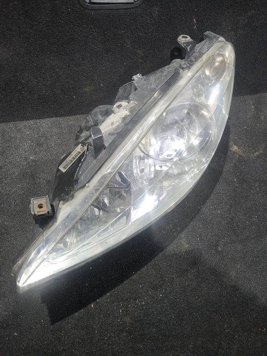 Lampa przód lewa Peugeot 307 wersja Europejska. Orginał