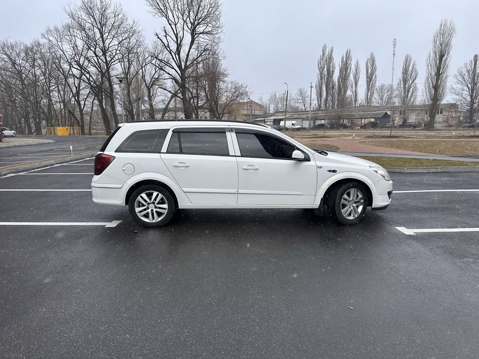 Продам Опель астра H