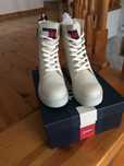 Nowe skora Tommy  Hilfinger 38